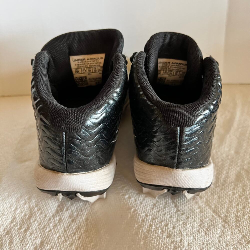 Under Armour Boys' Spotlight Hammer Jr Football Cleats Sz 13 - Picture 5 of 6